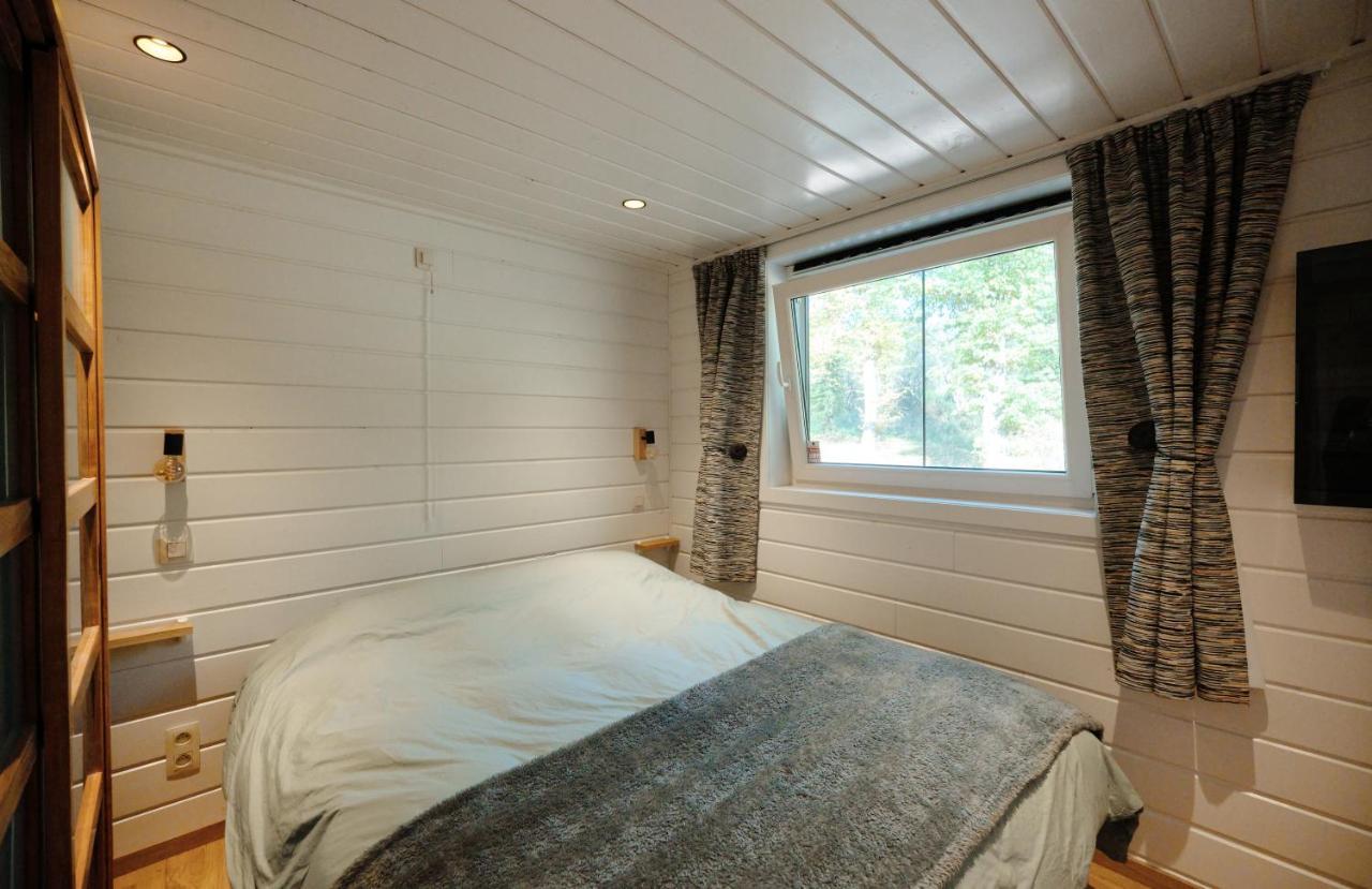 Chalet D'Un Ami Somme-Leuze Exterior photo